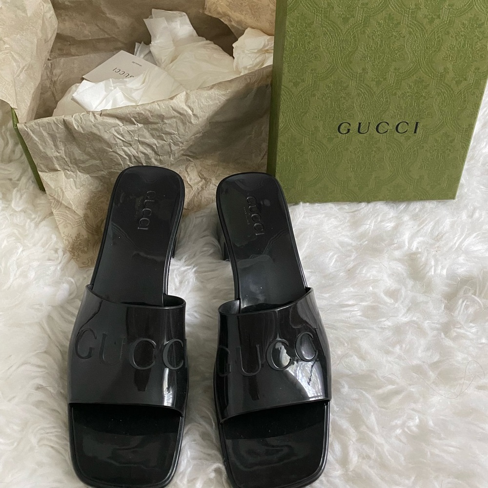 Gucci Rubber Slides with Box